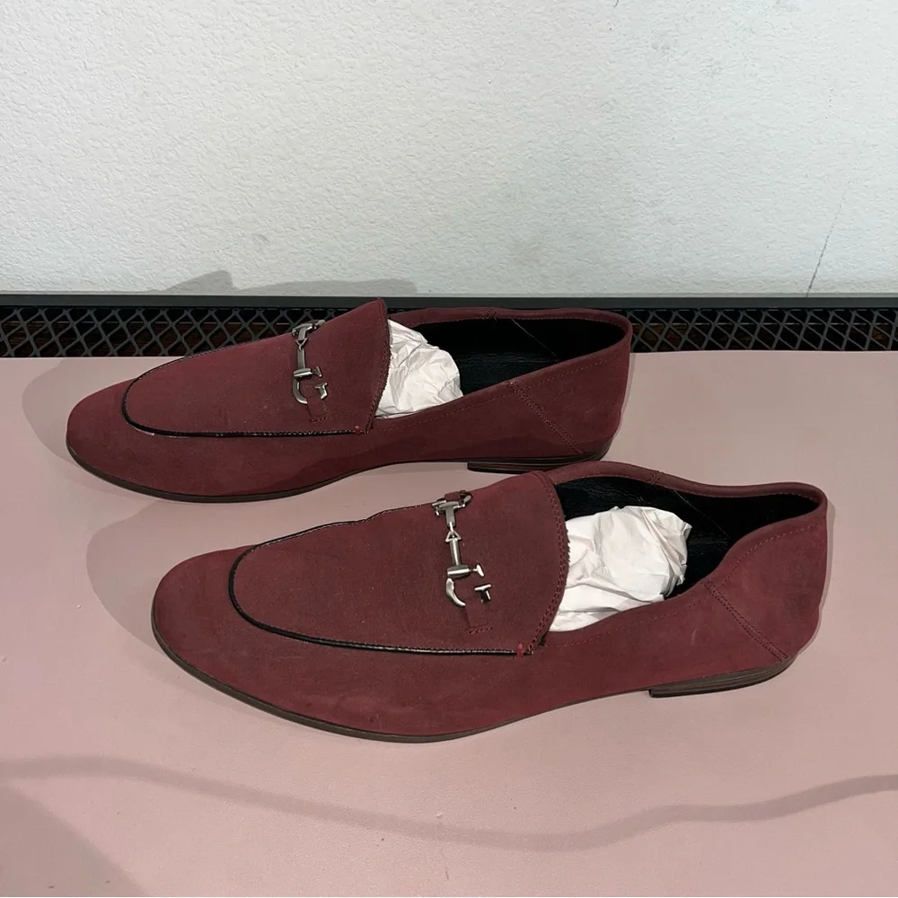 G by Guess this pair